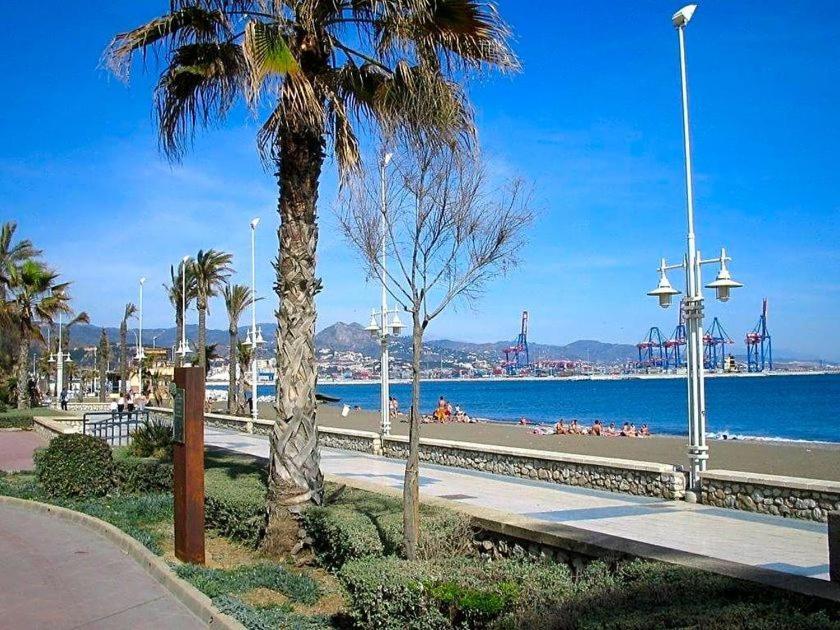 Ayala Apartamento Málaga Exteriör bild